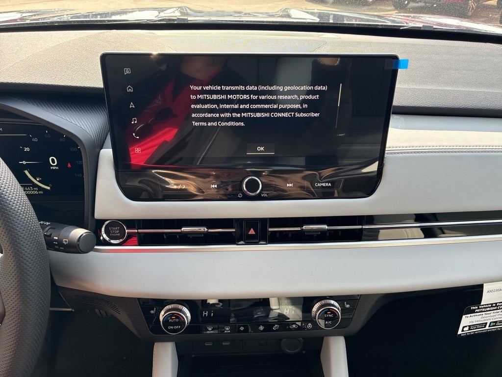 2026 Mitsubishi Outlander SE