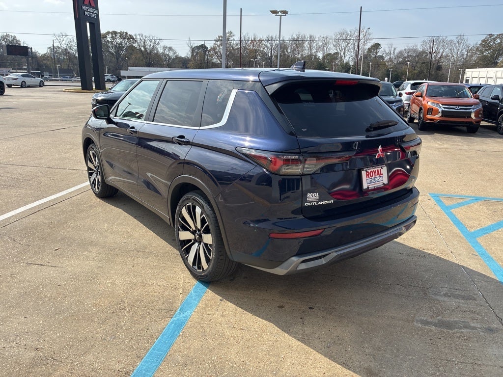 2026 Mitsubishi Outlander SE