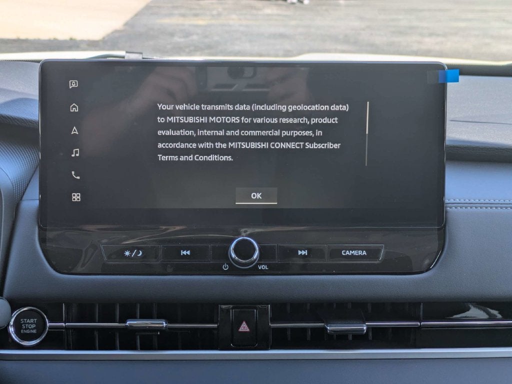 2026 Mitsubishi Outlander Base