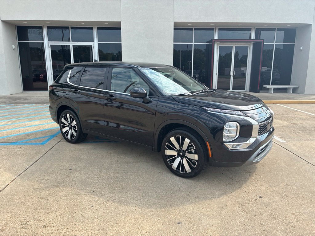 2026 Mitsubishi Outlander SE