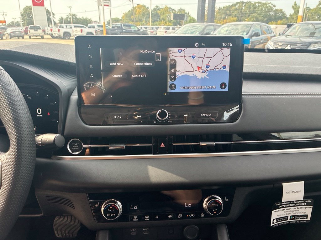 2026 Mitsubishi Outlander SE