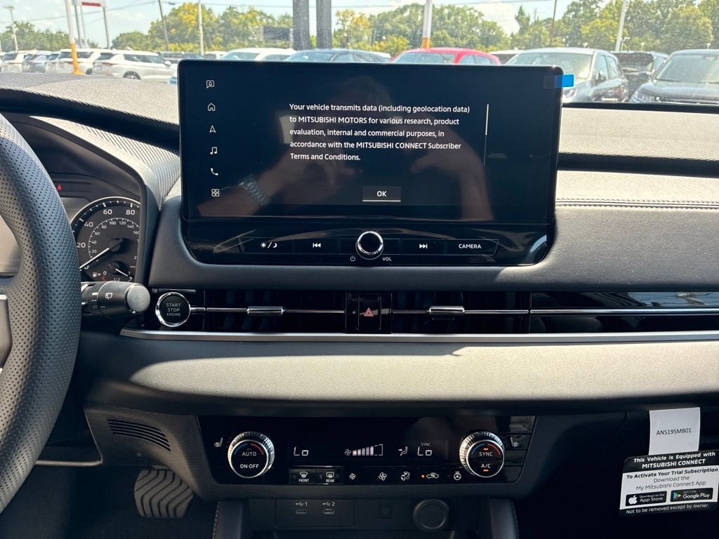 2026 Mitsubishi Outlander LE