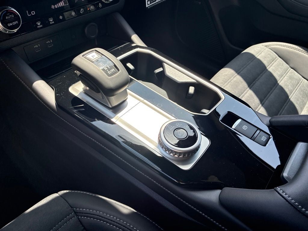2026 Mitsubishi Outlander LE