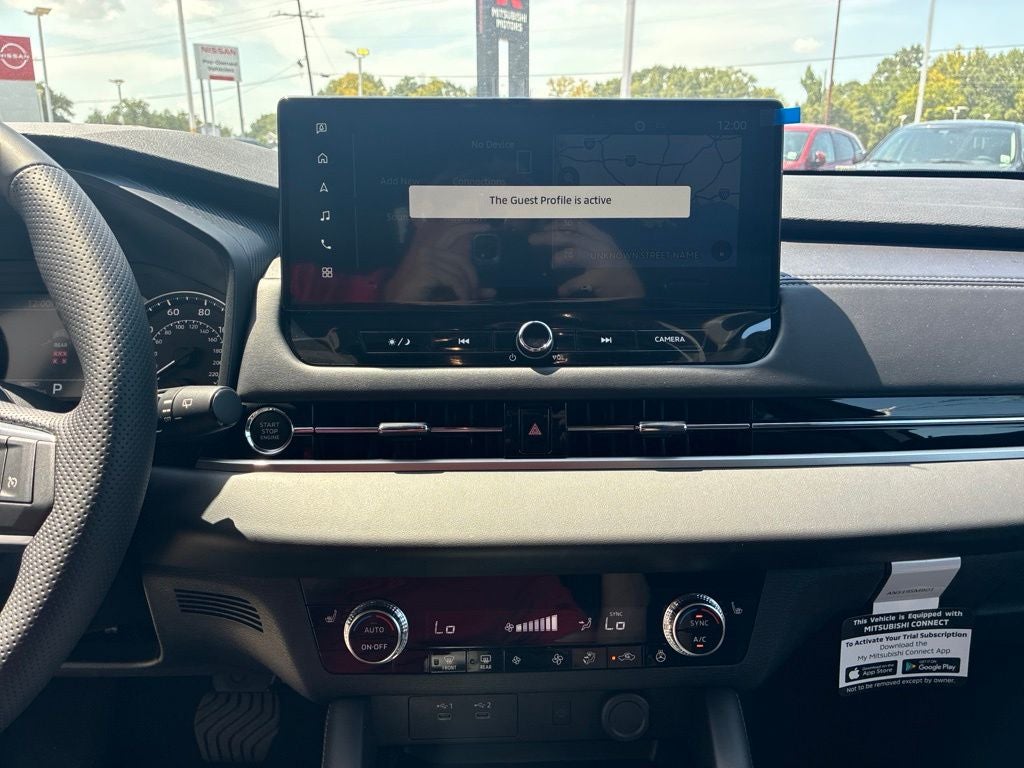 2026 Mitsubishi Outlander LE