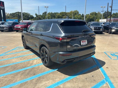2026 Mitsubishi Outlander LE