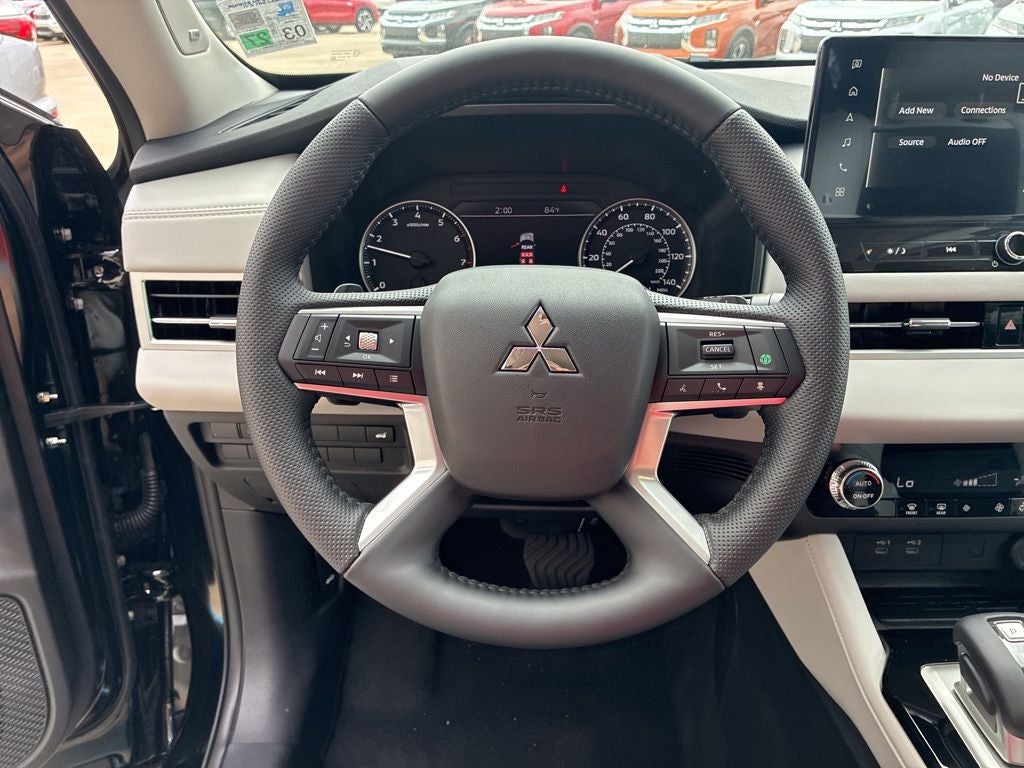 2026 Mitsubishi Outlander SE