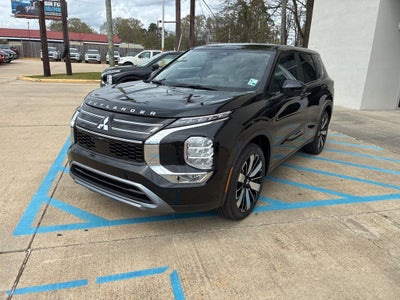 2026 Mitsubishi Outlander SE