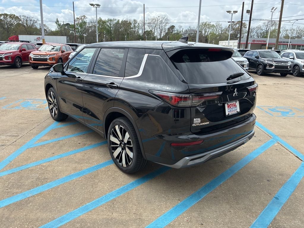 2026 Mitsubishi Outlander SE