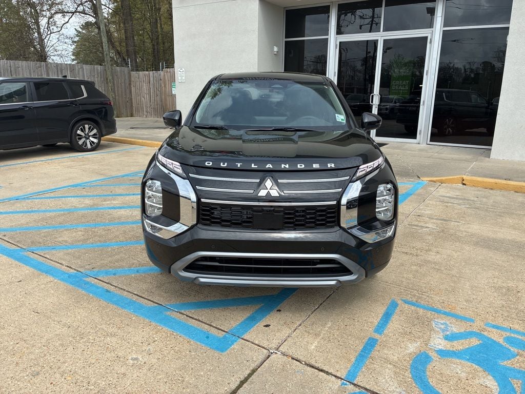 2026 Mitsubishi Outlander SE
