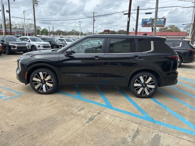 2026 Mitsubishi Outlander SE