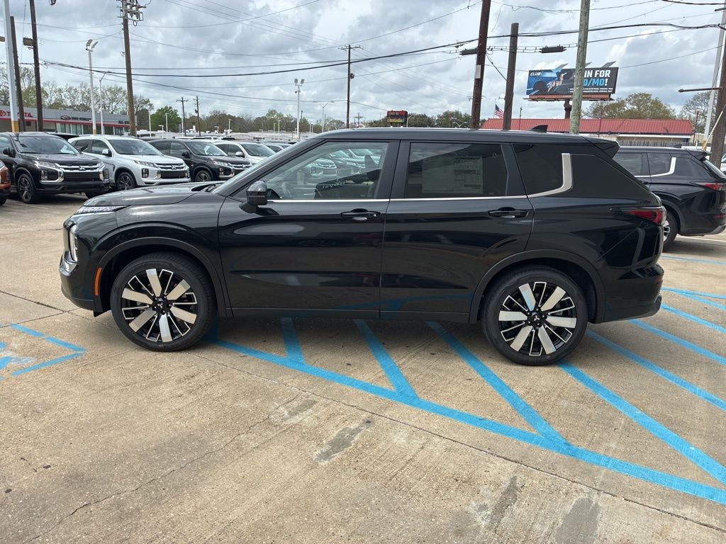 2026 Mitsubishi Outlander SE