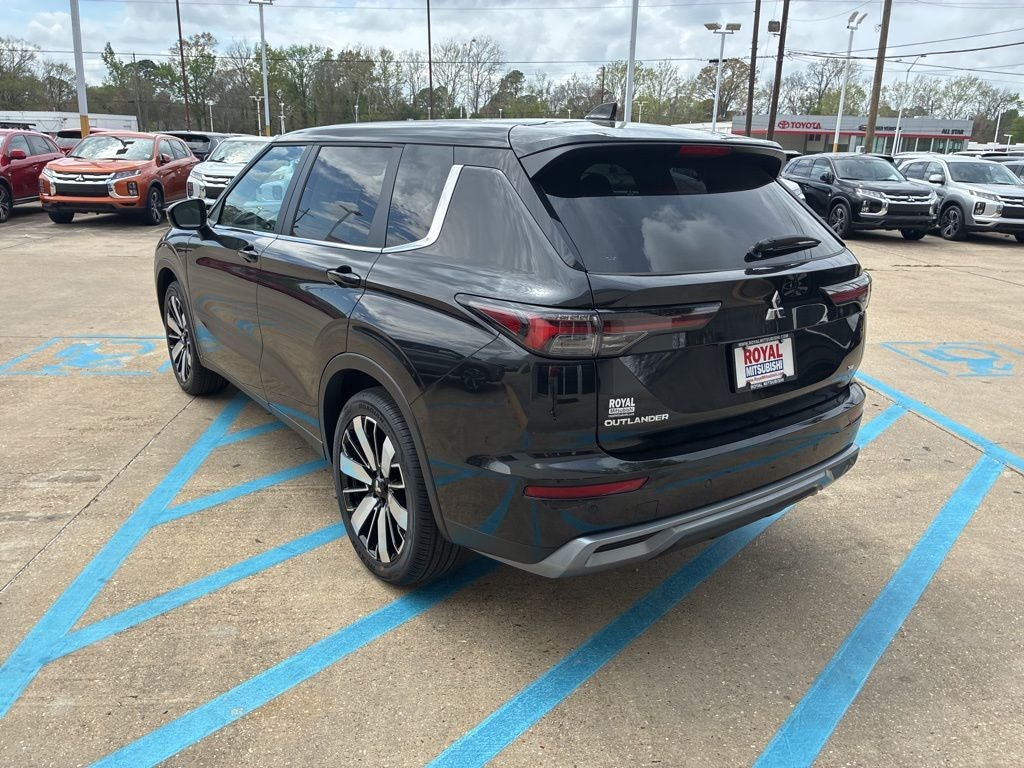 2026 Mitsubishi Outlander SE