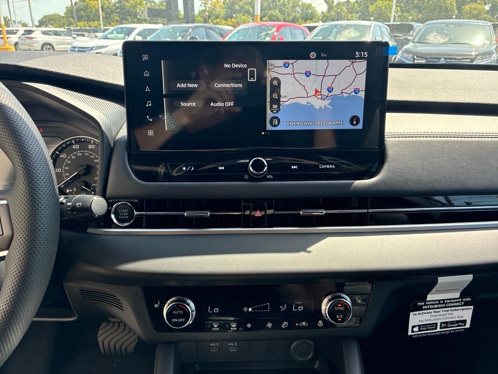 2026 Mitsubishi Outlander LE