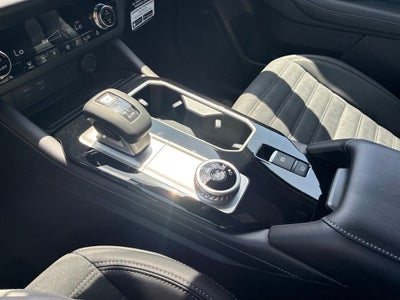 2026 Mitsubishi Outlander LE