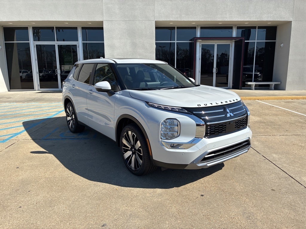 2026 Mitsubishi Outlander SE