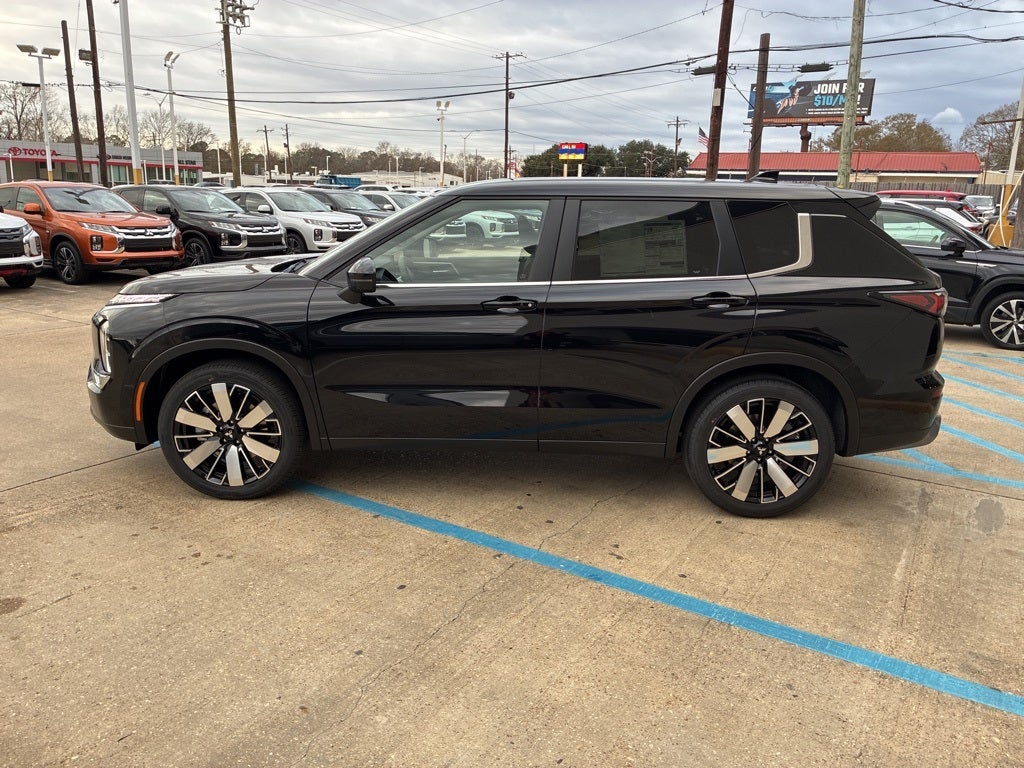 2026 Mitsubishi Outlander SE