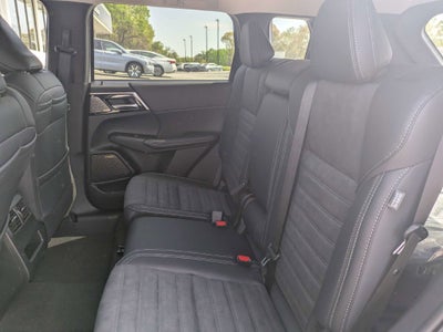 2026 Mitsubishi Outlander Base