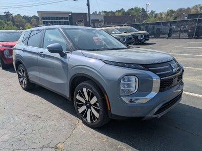 2026 Mitsubishi Outlander Base
