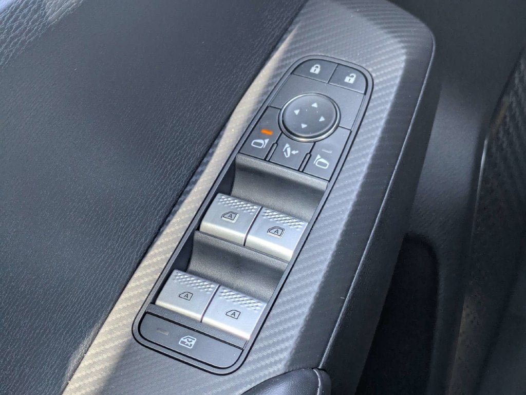 2026 Mitsubishi Outlander Base