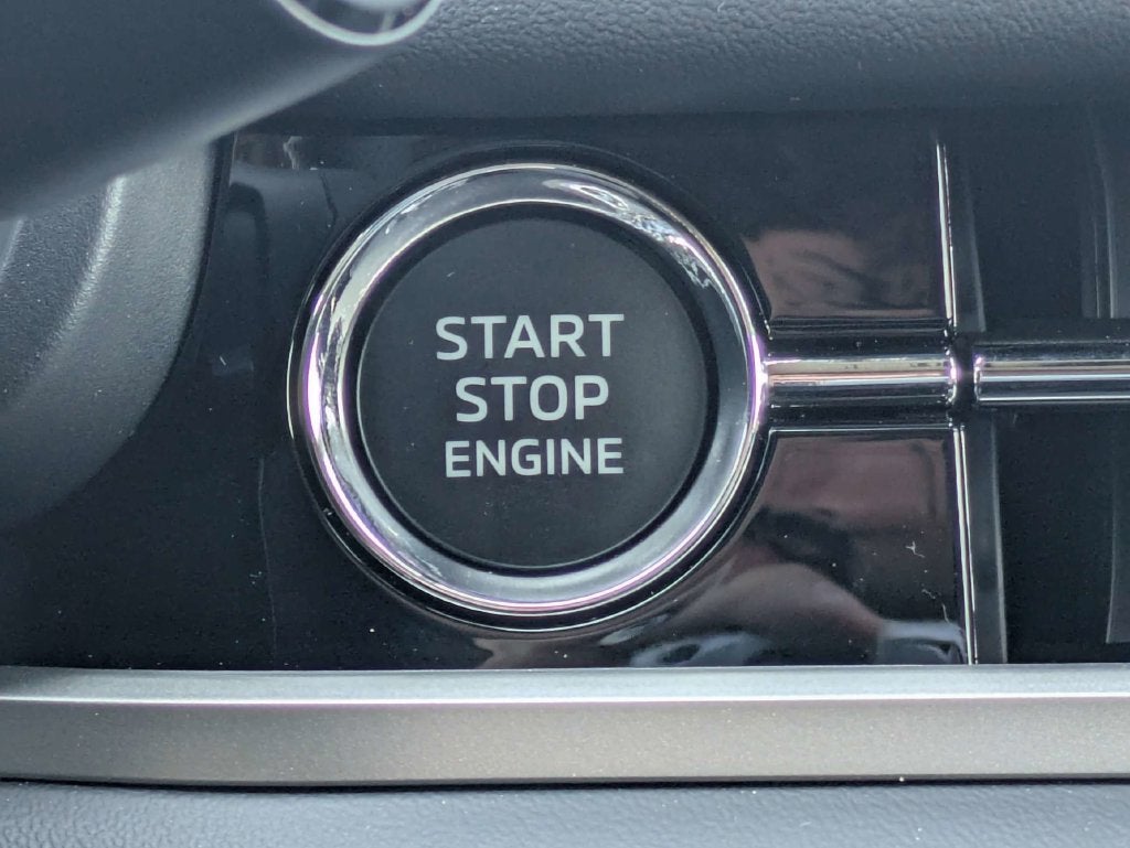 2026 Mitsubishi Outlander Base