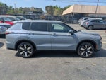 2026 Mitsubishi Outlander Base