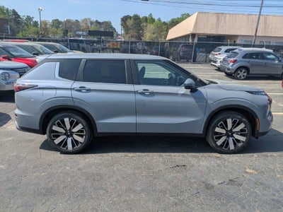 2026 Mitsubishi Outlander Base