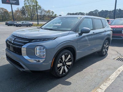 2026 Mitsubishi Outlander Base