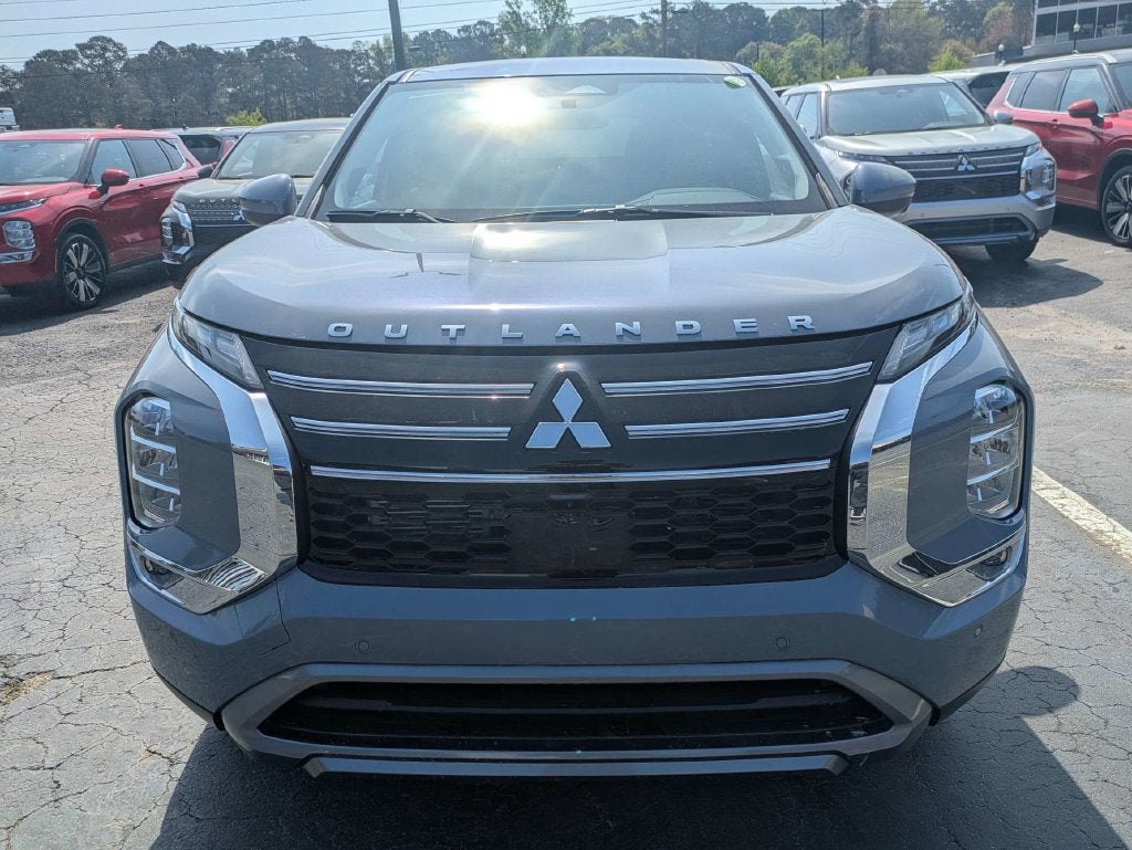 2026 Mitsubishi Outlander Base