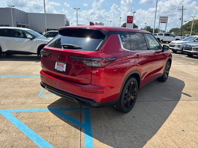 2026 Mitsubishi Outlander LE