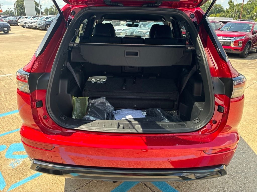 2026 Mitsubishi Outlander LE