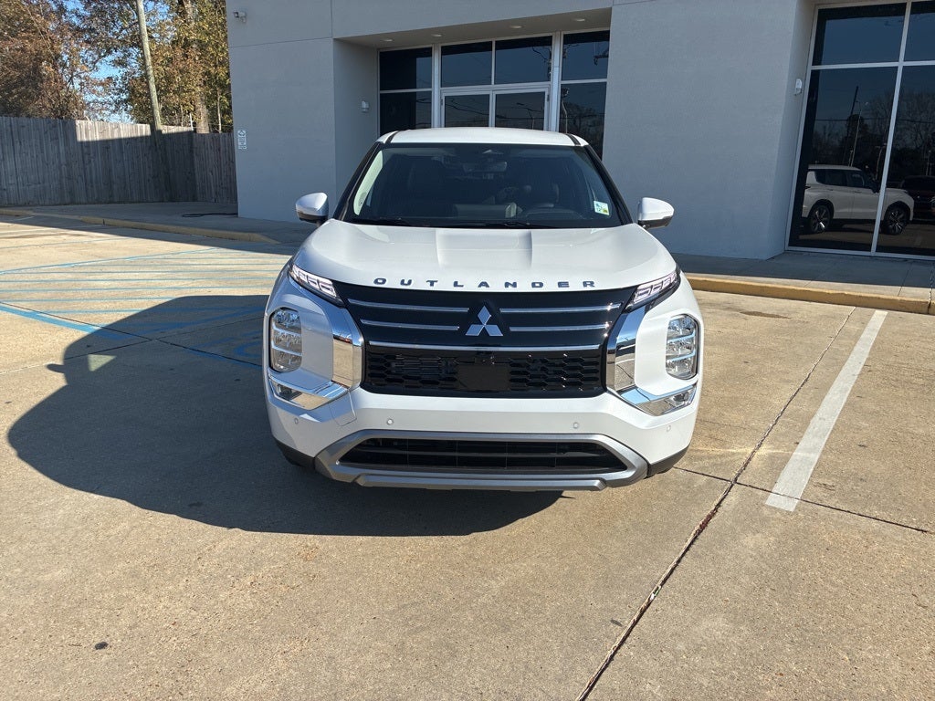 2026 Mitsubishi Outlander SE