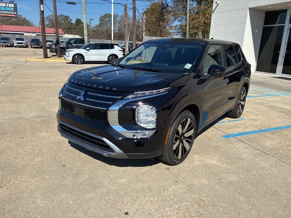 2026 Mitsubishi Outlander SE