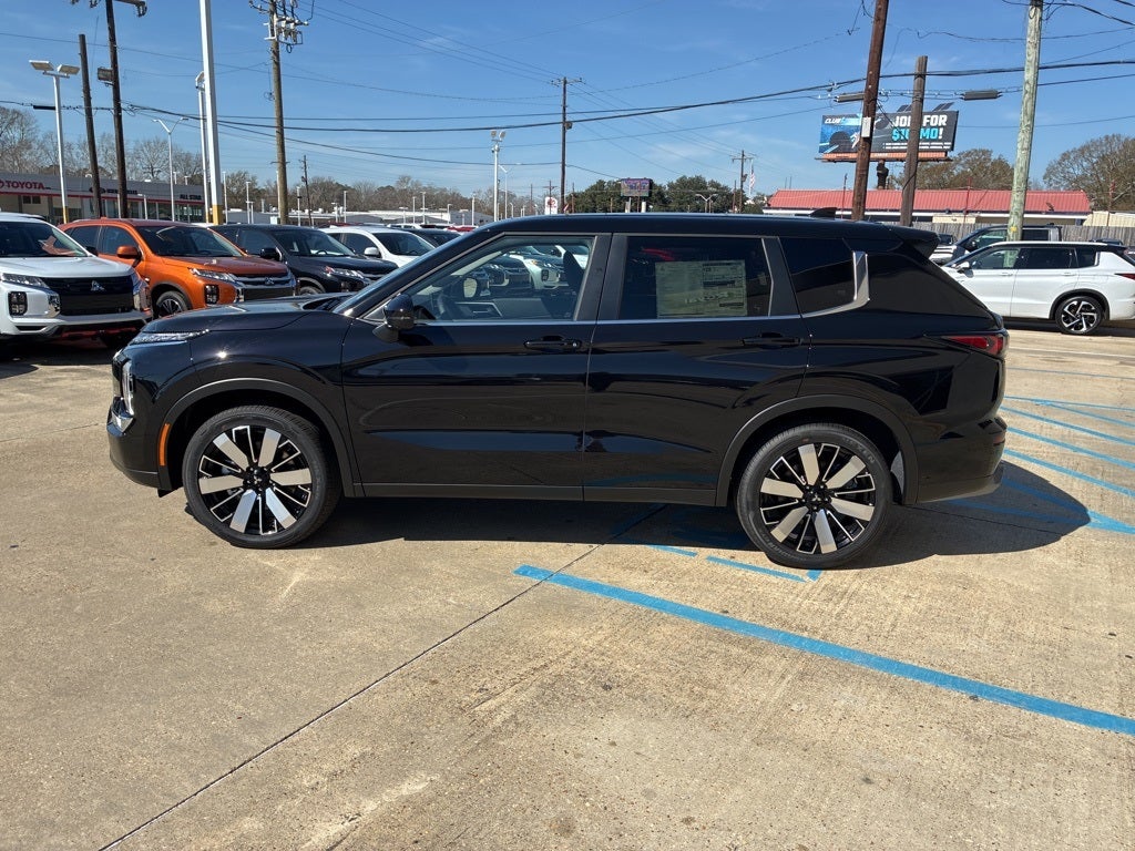 2026 Mitsubishi Outlander SE