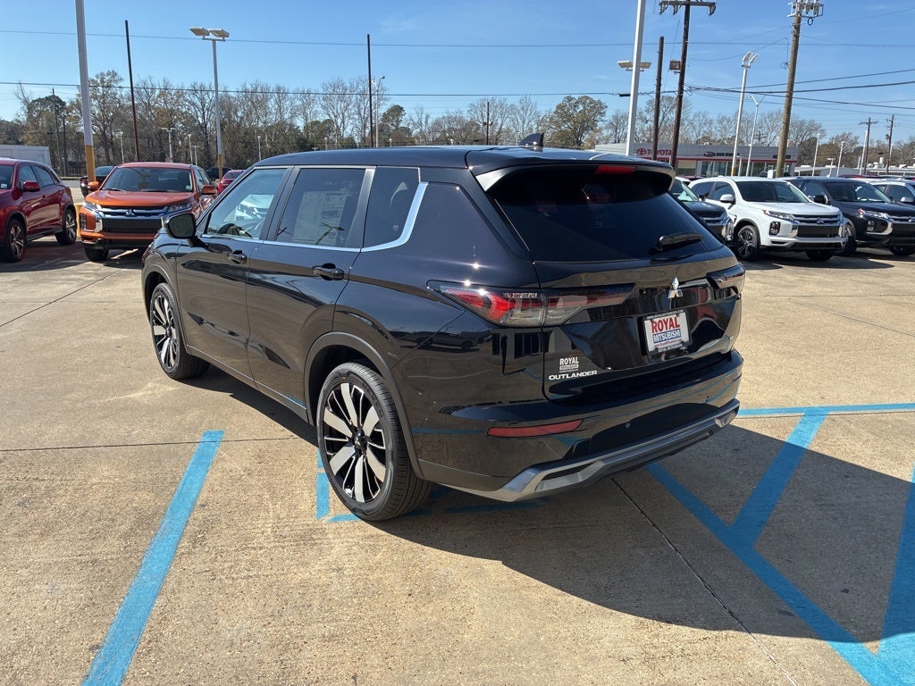 2026 Mitsubishi Outlander SE