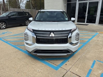 2026 Mitsubishi Outlander SE