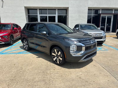 2026 Mitsubishi Outlander SE