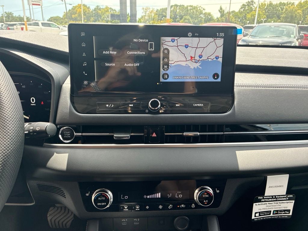 2026 Mitsubishi Outlander SE