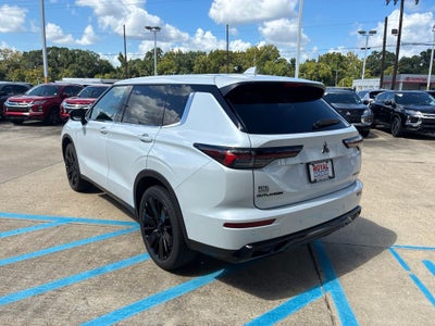 2026 Mitsubishi Outlander LE