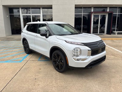 2026 Mitsubishi Outlander LE