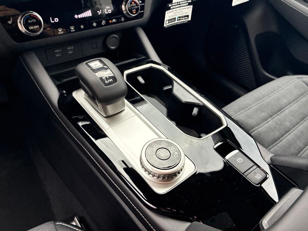 2026 Mitsubishi Outlander LE