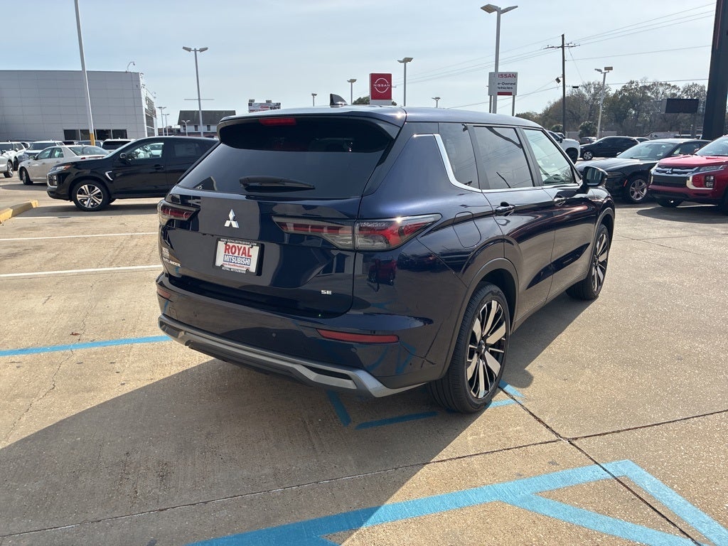 2026 Mitsubishi Outlander SE