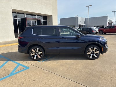 2026 Mitsubishi Outlander SE