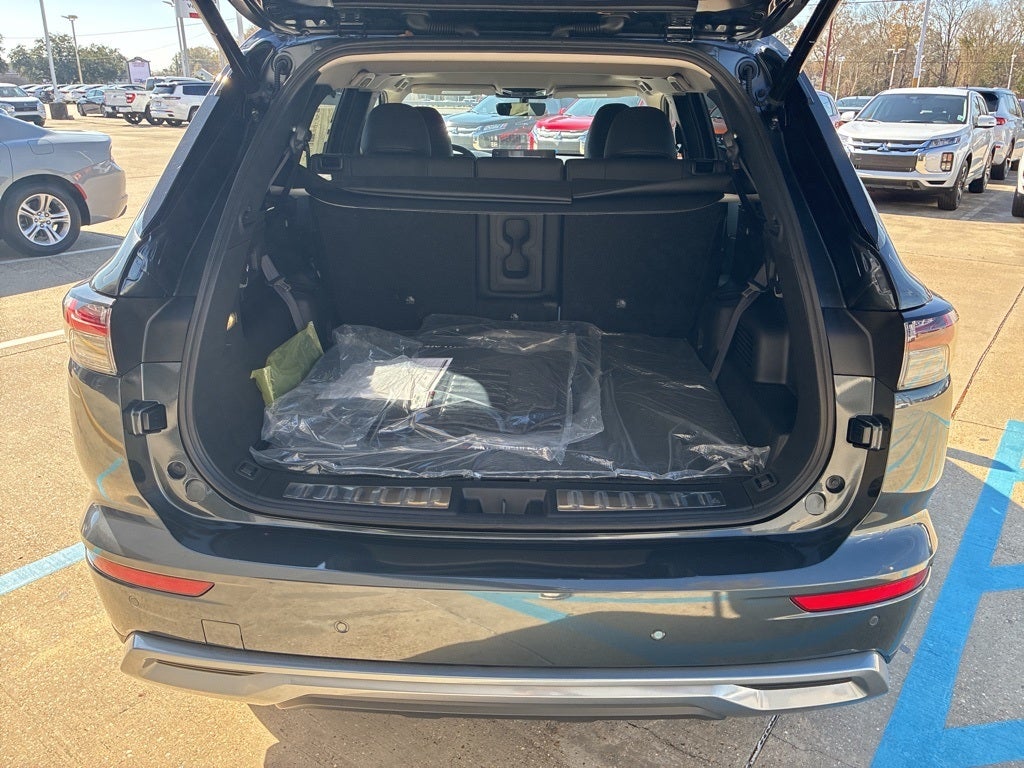 2026 Mitsubishi Outlander SE