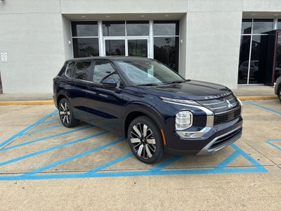 2026 Mitsubishi Outlander SE