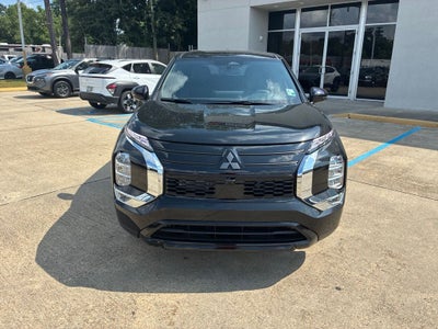 2026 Mitsubishi Outlander LE