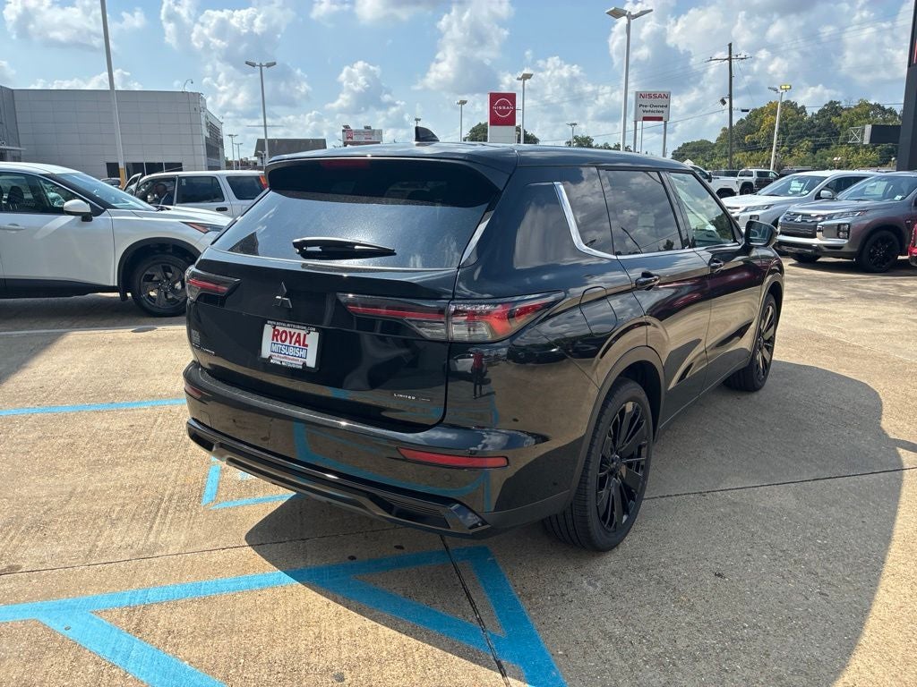 2026 Mitsubishi Outlander LE