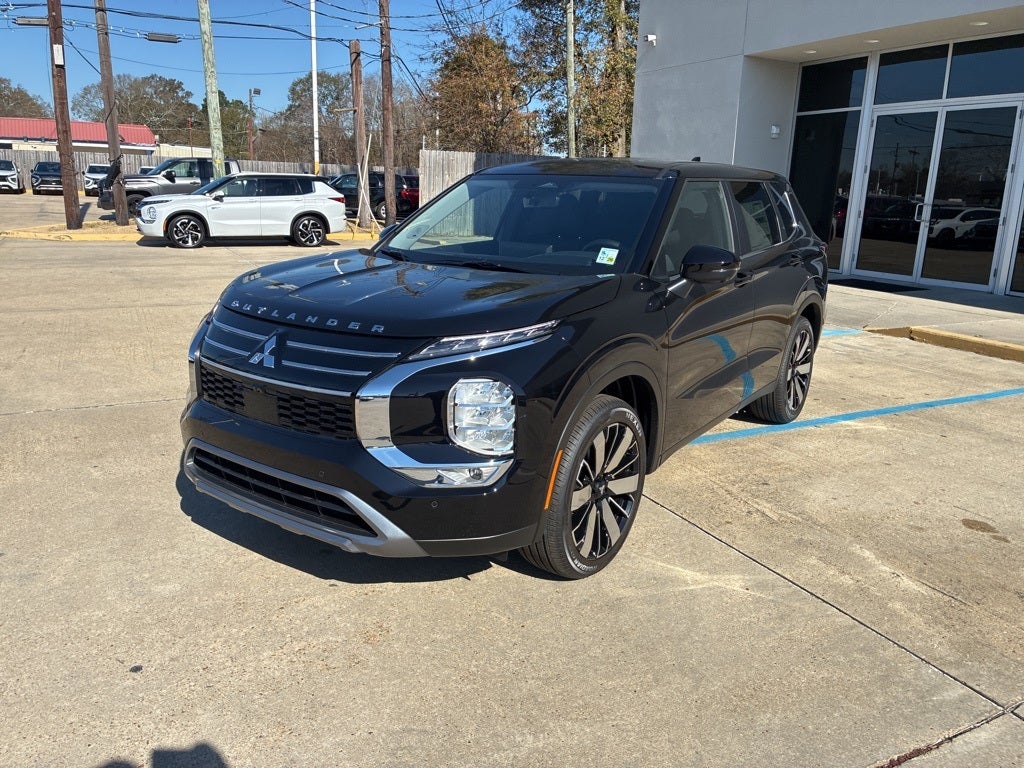 2026 Mitsubishi Outlander SE