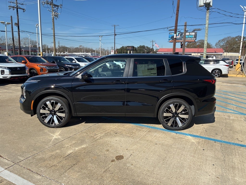 2026 Mitsubishi Outlander SE