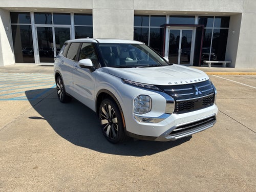 2026 Mitsubishi Outlander SE