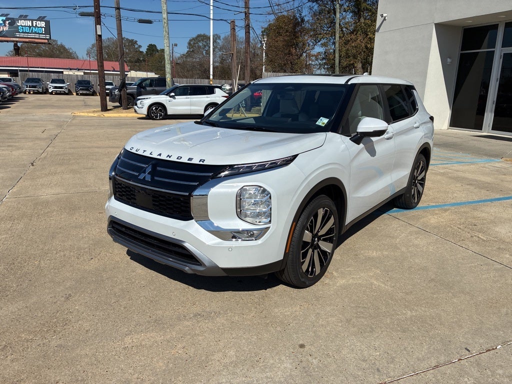 2026 Mitsubishi Outlander SE